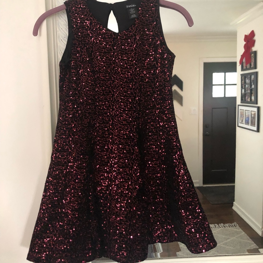 Zunie Girls Skater Style Sequin Dress size 8